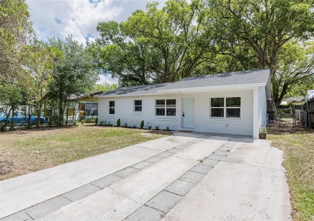Homes for sale in Lakeland, FL | 1634 S Warren Ave, Lakeland, FL 33803 | MLS# P4938681