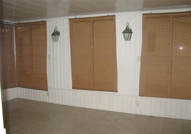 Photo 17 of Manufactured home for sale at 212 York Cottage Dr, HAINES CITY, FL 33844 | MLS# L4961778 | Listing updated on 2026-10-08