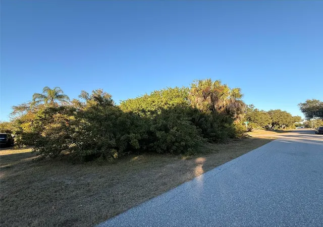 Photo 4 of Land for sale at 1100 Belmar Ave, Port Charlotte, FL 33948 | MLS# O6406461 | Listing updated on 2026-06-16