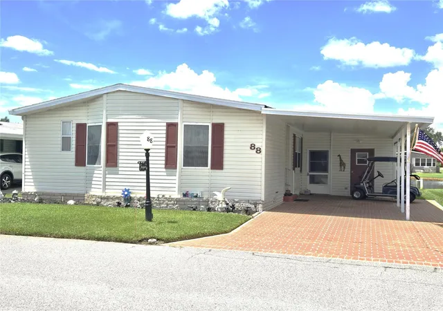 Photo 2 of Manufactured home for sale at 88 Straphmore Dr, Haines City, FL 33844 | MLS# P4938683 | Listing updated on 2026-09-13