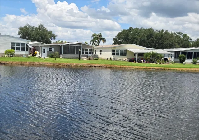Photo 3 of Manufactured home for sale at 88 Straphmore Dr, Haines City, FL 33844 | MLS# P4938683 | Listing updated on 2026-09-13