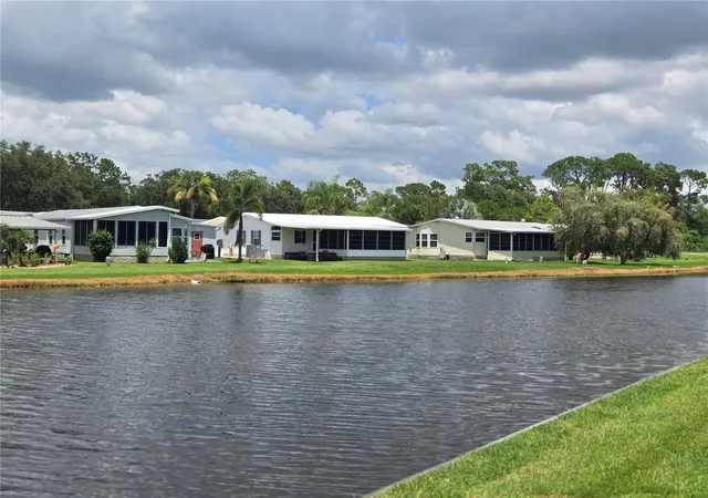 Photo 4 of Manufactured home for sale at 88 Straphmore Dr, Haines City, FL 33844 | MLS# P4938683 | Listing updated on 2026-09-13
