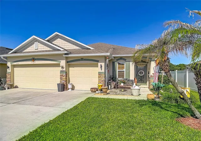 Photo 1 of Single family home for sale at 5739 Dornich Dr, Auburndale, FL 33823 | MLS# L4961780 | Listing updated on 2026-10-03