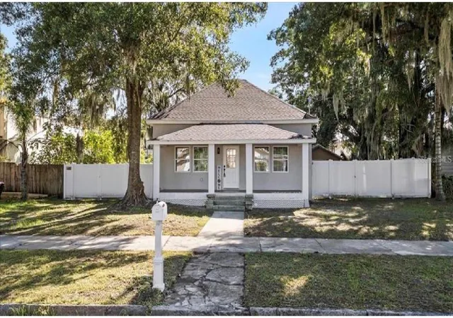 Photo 1 of Single family home for sale at 506 N Warnell St, Plant City, FL 33563 | MLS# TB8506962 | Listing updated on 2026-09-02