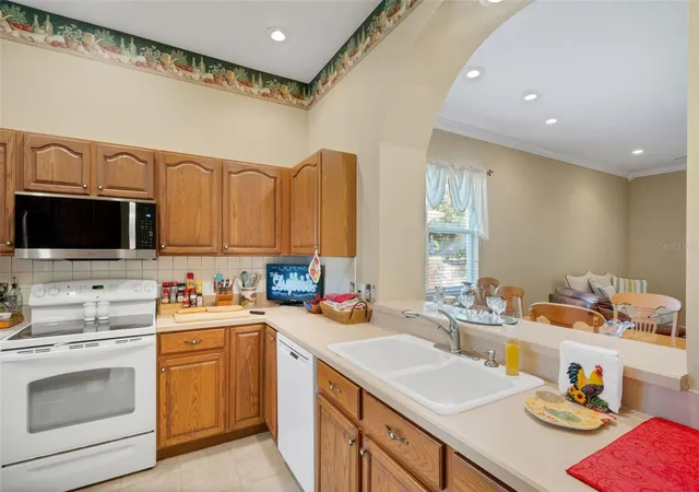 Photo 4 of Single family home for sale at 6560 Lake Clark Dr, Lakeland, FL 33813 | MLS# L4961782 | Listing updated on 2026-10-05