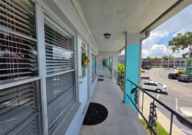 Homes for sale in Kenneth City, FL | 4325 58th Way, Kenneth City, FL 33709 | Houzeo