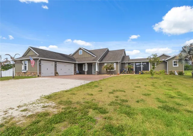 Photo 3 of Single family home for sale at 4901 Manor House Ln, Saint Cloud, FL 34772 | MLS# R4911242 | Listing updated on 2026-07-07