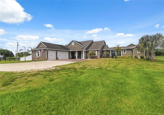 Photo 4 of Single family home for sale at 4901 Manor House Ln, Saint Cloud, FL 34772 | MLS# R4911242 | Listing updated on 2026-07-07