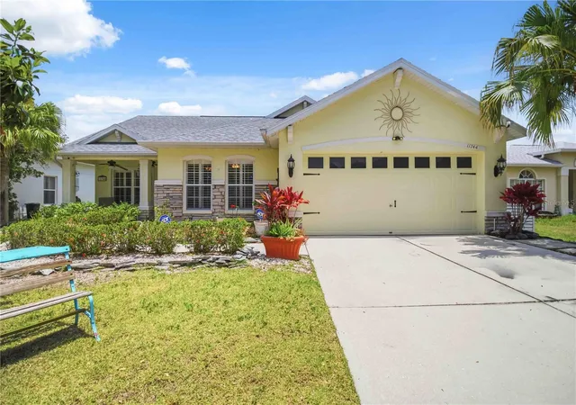 Photo 1 of Single family home for sale at 11744 Shirburn Cir, Parrish, FL 34219 | MLS# A4693110 | Listing updated on 2026-09-14