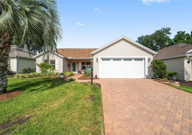 Photo 1 of Sale Pending at 9304 Se 170th Humphreys Loop, The Villages, FL 32162 | MLS# OM724476 | Listing updated on 2026-09-01