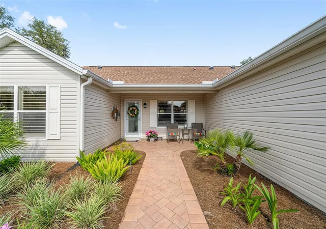Photo 3 of Sale Pending at 9304 SE 170th Humphreys Loop, The Villages, FL 32162 | MLS# OM724476 | Listing updated on 2026-09-01
