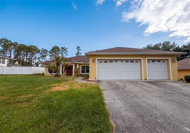 Photo 1 of Sale Pending at 10408 Lago Louisa Ct, Clermont, FL 34711 | MLS# O6406539 | Listing updated on 2026-08-24
