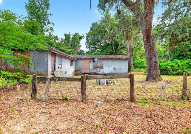 Photo 1 of Single family home for sale at 15176 NE 154th Lane, Fort Mc Coy, FL 32134 | MLS# OM724478 | Listing updated on 2026-09-25