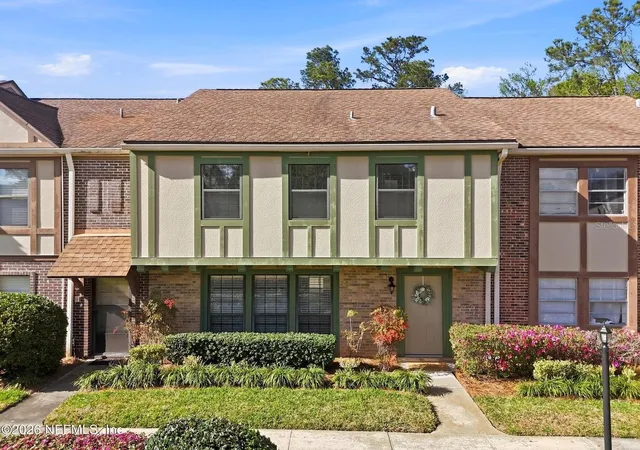 1st image of 8153 Sutton Pl N, Jacksonville, FL 32217 | MLS# O6406550