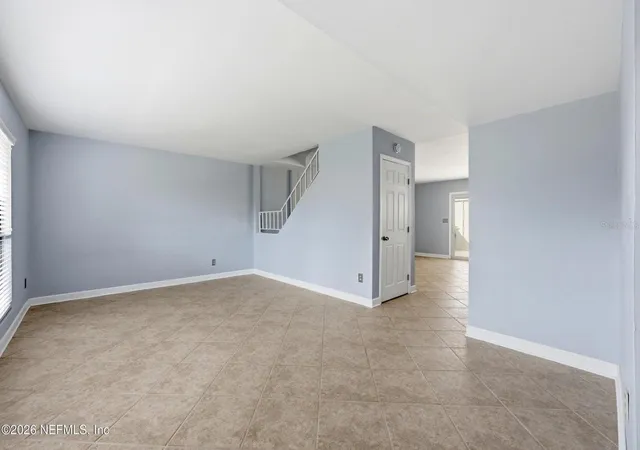 5th image of 8153 Sutton Pl N, Jacksonville, FL 32217 | MLS# O6406550