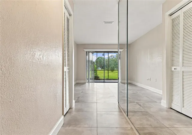Photo 4 of House for sale at 260 Michaels Cir, Oldsmar, FL 34677 | MLS# TB8507054 | Listing updated on 2026-09-24
