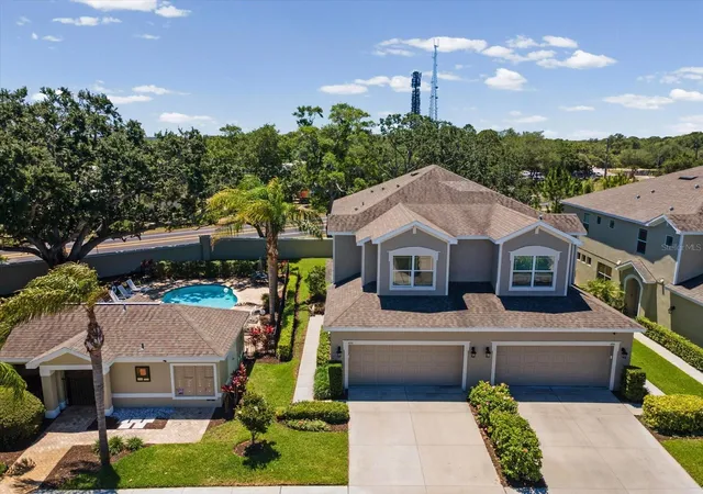 3rd image of 450 Harbor Springs Dr, Palm Harbor, FL 34683 | MLS# TB8507058
