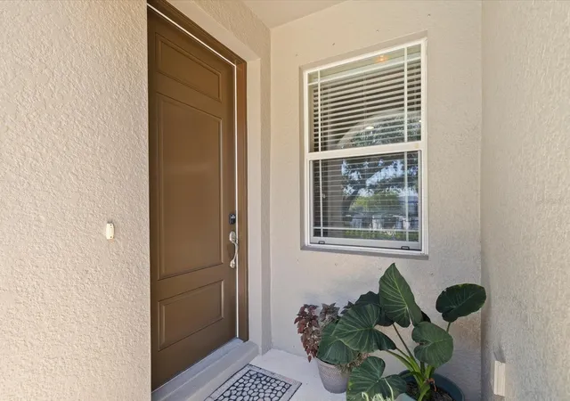 4th image of 450 Harbor Springs Dr, Palm Harbor, FL 34683 | MLS# TB8507058