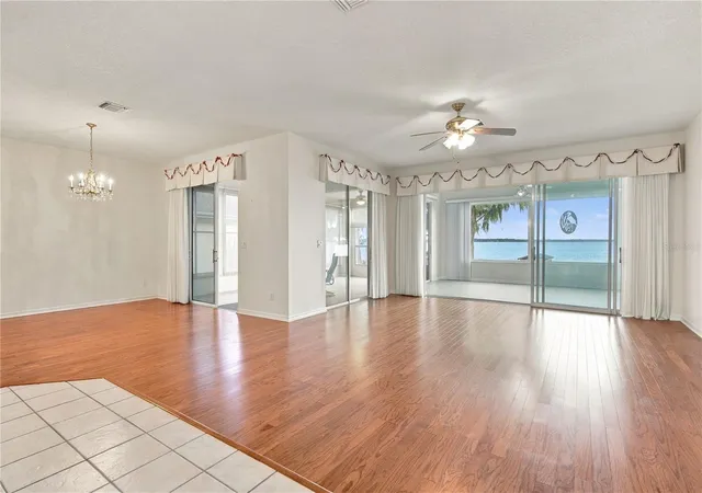 Photo 3 of Single family home for sale at 6274 Sailboat Ave, Tavares, FL 32778 | MLS# G5112173 | Listing updated on 2026-10-23
