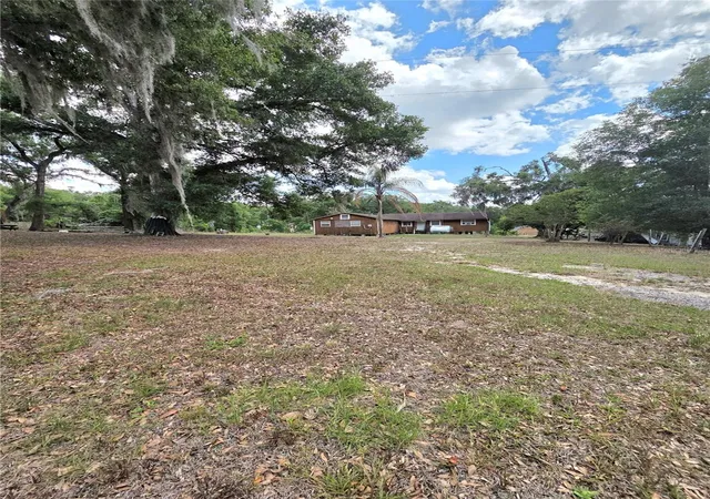 Photo 3 of Single family home for sale at 27440 Winchester Dr, Brooksville, FL 34602 | MLS# TB8507066 | Listing updated on 2026-08-11
