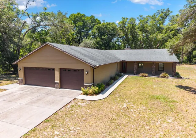 Homes for sale in Chiefland, FL | 5190 Nw 90th Ave, Chiefland, FL 32626 | MLS# W7885637