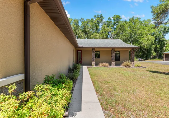 Homes for sale in Chiefland, FL | 5190 Nw 90Th Ave, Chiefland, FL 32626 | MLS# W7885637
