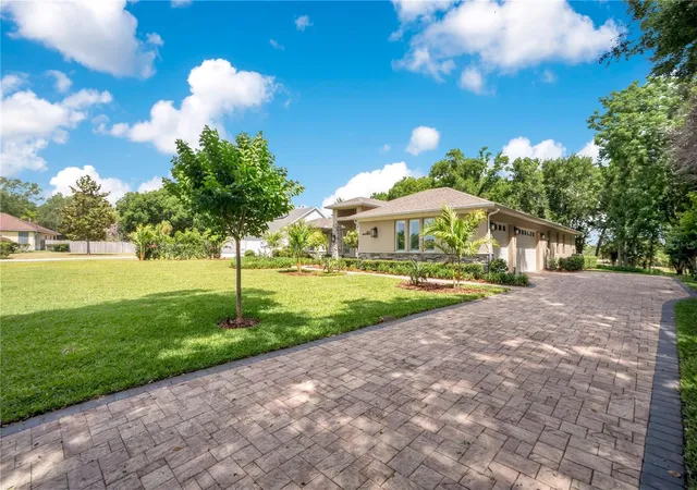 Photo 3 of Sale Pending at 1107 Palm Cvs Dr, Orlando, FL 32835 | MLS# O6406584 | Listing updated on 2026-09-01
