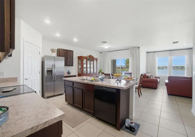 Photo 3 of Single family home for sale at 3422 Cancun Ct, Cape Coral, FL 33909 | MLS# C7525992 | Listing updated on 2026-07-11
