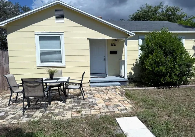 Photo 1 of Single family home for sale at 4811 Emerson Ave S, St Petersburg, FL 33711 | MLS# TB8507092 | Listing updated on 2026-09-23