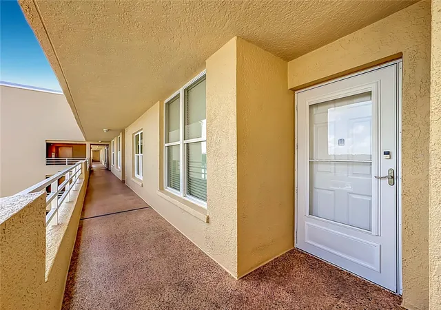 Listing Photo 3 - Condo for sale in building located at 3740 Pinebrook Cir, Bradenton, FL 34209 - Unit #607