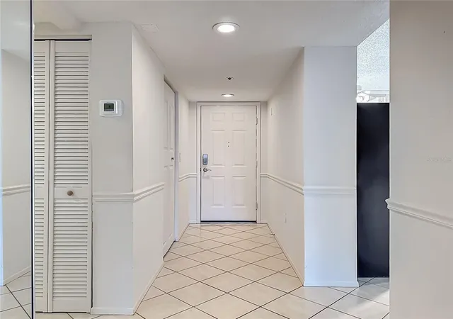 Listing Photo 4 - Condo for sale in building located at 3740 Pinebrook Cir, Bradenton, FL 34209 - Unit #607