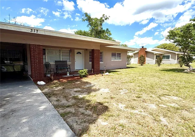 Photo 3 of Single family home for sale at 317 Ave G Se, Winter Haven, FL 33880 | MLS# O6406631 | Listing updated on 2026-07-27