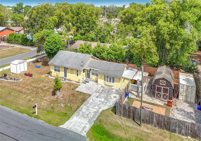 Photo 3 of Single family home for sale at 38703 9th Avenue, Zephyrhills, FL 33542 | MLS# TB8507140 | Listing updated on 2026-09-19