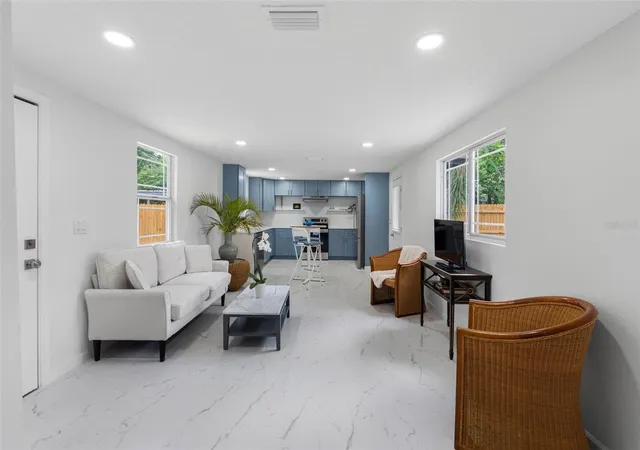 4th image of 1208 E Chilkoot Ave, Tampa, FL 33612 | MLS# TB8507145