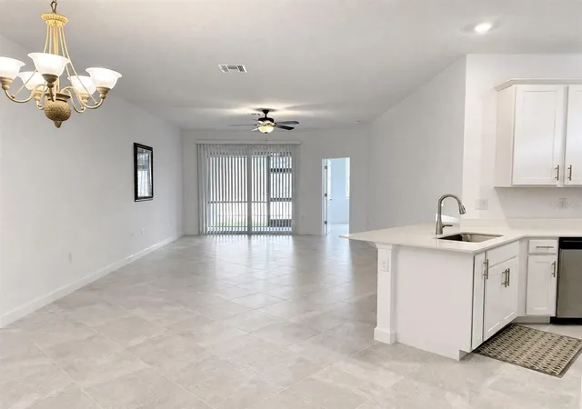 5th image of 8125 Shore Lake Dr, Englewood, FL 34224 | MLS# N6144286