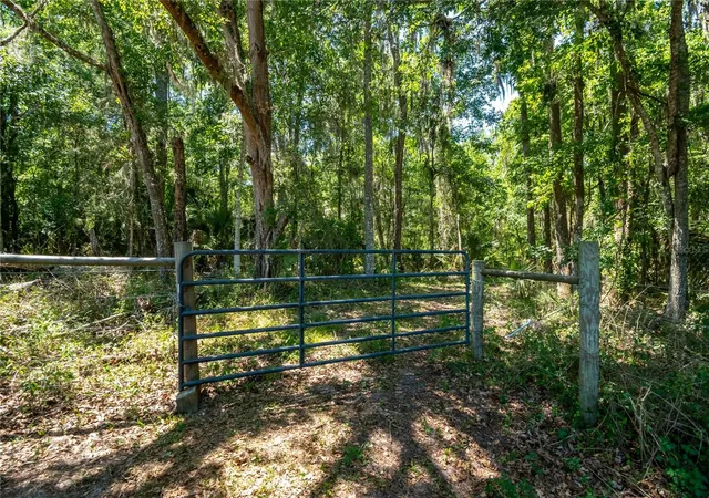 5th image of 00 Nw Hwy 225, Reddick, FL 32686 | MLS# OM724497