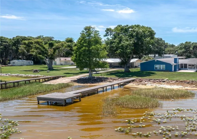 2nd image of 10742 W Beach Pkwy, Lake Wales, FL 33898 | MLS# P4938687