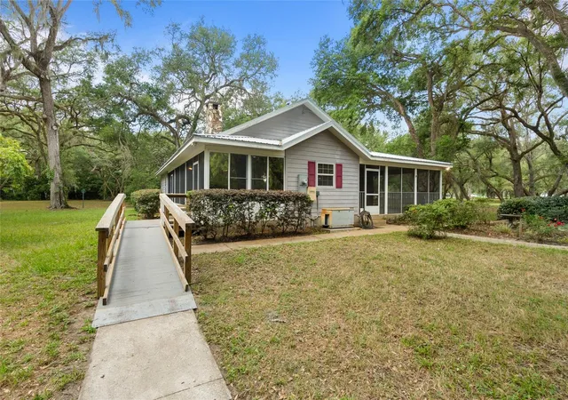 Homes for sale in Webster, FL | 1153 Cr 722, Webster, FL 33597 | MLS# G5112182