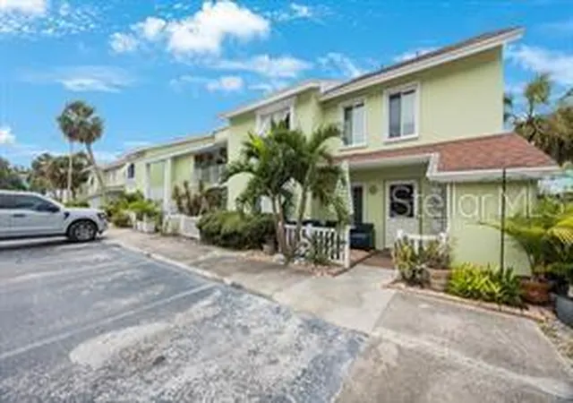2nd image of 3595 41st Ln S #H, Saint Petersburg, FL 33711 | MLS# TB8507189