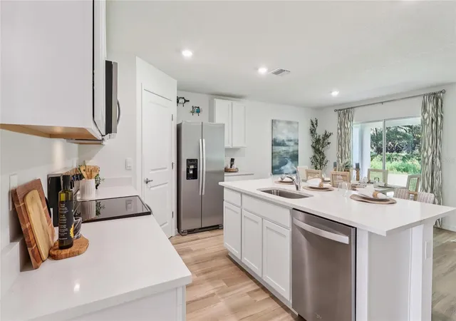 3rd image of 12638 Linden Dr, Spring Hill, FL 34609 | MLS# OM724503