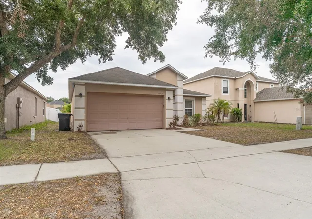 Photo 3 of Single family home for sale at 10917 Banyan Wood Way, Riverview, FL 33579 | MLS# TB8507201 | Listing updated on 2026-09-16