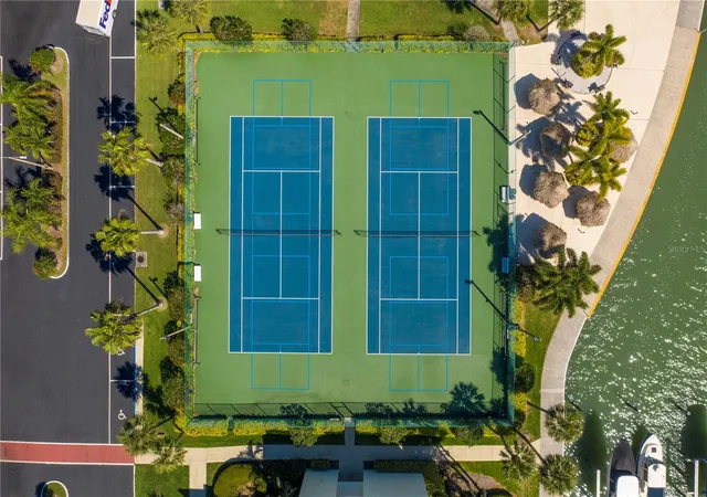 Photo 3 of Condo for sale at 7300 Sun Is Dr S #602, South Pasadena, FL 33707 | MLS# TB8507204 | Listing updated on 2026-10-20