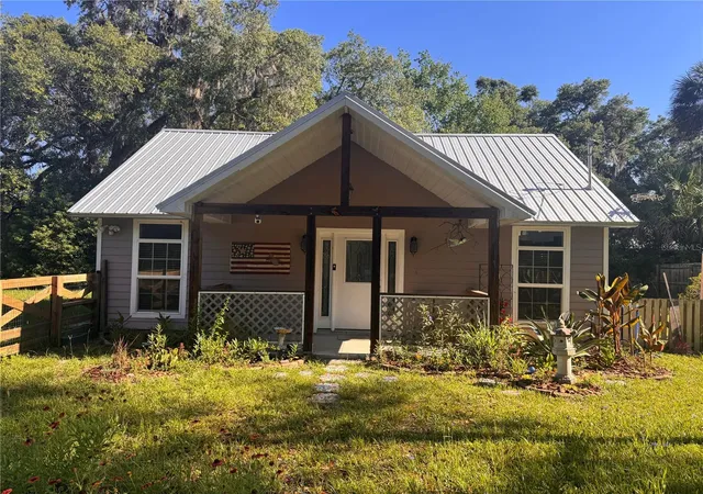 Photo 1 of Single family home for sale at 103 Grove St, Melrose, FL 32666 | MLS# GC540230 | Listing updated on 2026-09-04
