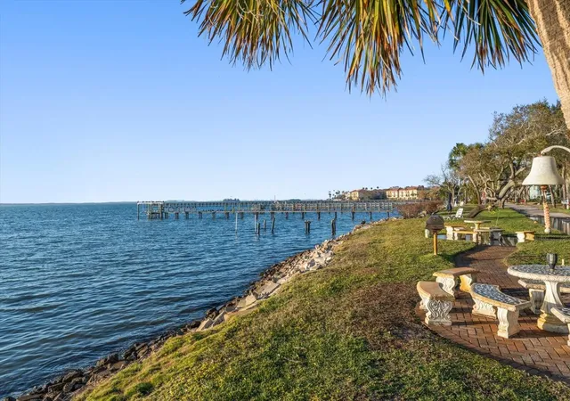 Homes for sale in Dunedin, FL | 1101 Victoria Dr, Dunedin, FL 34698