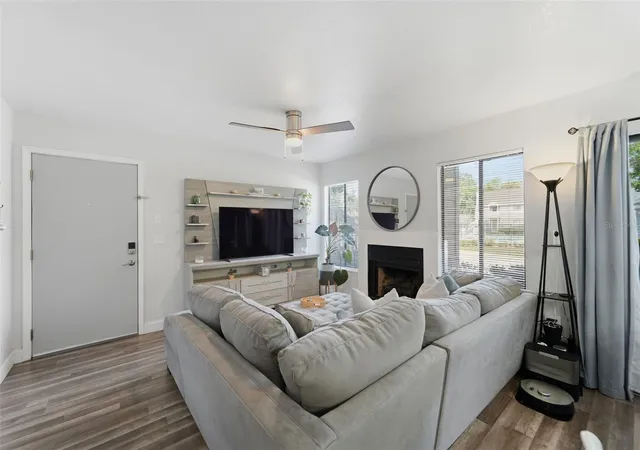 Listing Photo 4 - Condo for sale in building located at 537 Sun Ridge Pl, Altamonte Springs, FL 32714 - Unit #107