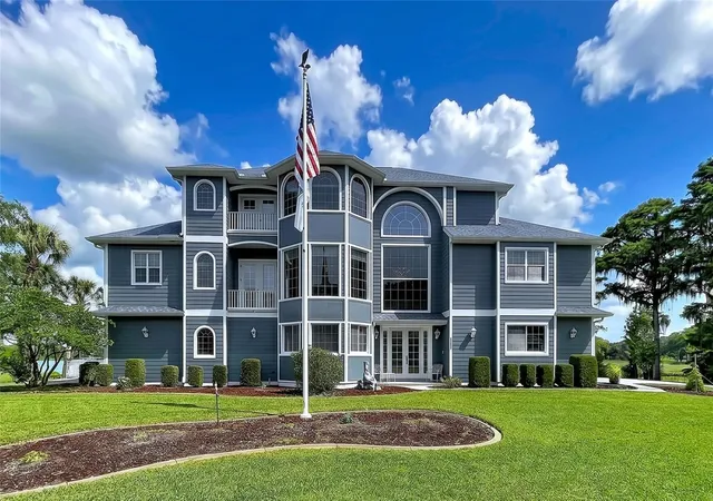 Photo 1 of Single family home for sale at 1360 S Waterview Dr, Inverness, FL 34450 | MLS# TB8507241 | Listing updated on 2026-08-19