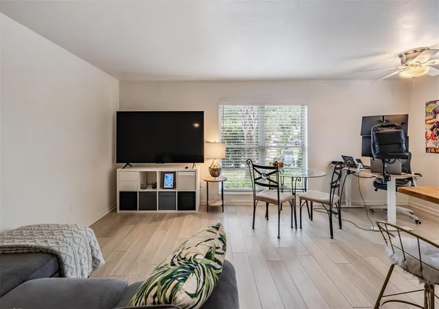 4th image of 2109 W De Leon St, Tampa, FL 33606 | MLS# TB8507243