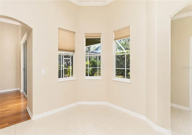 3rd image of 6110 Whimbrelwood Dr, Lithia, FL 33547 | MLS# TB8507246