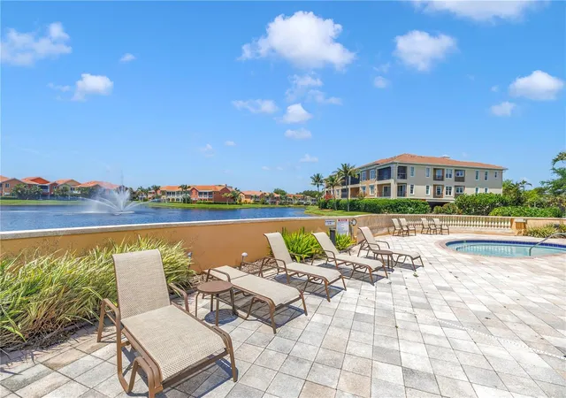 Homes for sale in St Petersburg, FL | 10 Franklin Ct S #63D, St Petersburg, FL 33711 | MLS# TB8507251