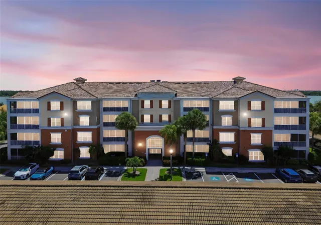Listing Photo 2 - Condo for sale in building located at 7903 Seminole Blvd, Seminole, FL 33772 - Unit #2401